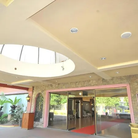 Queen Margarette Hotel-3
